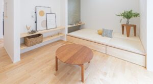 大阪でオーダー家具の専門店リーフのブログ記事「おしゃれな丸いローテーブルのおすすめ18選！選び方のポイントを解説します」のアイキャッチ