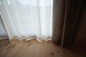 大阪でオーダー家具の専門店リーフのブログ記事「天然素材のリネンカーテン　Ｌｉｆ／Ｌｉｎ」のアイキャッチ