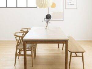 大阪でオーダー家具の専門店リーフのブログ記事「ダイニングテーブル天板素材ガイド｜理想を叶える硬質素材の選び方」のアイキャッチ